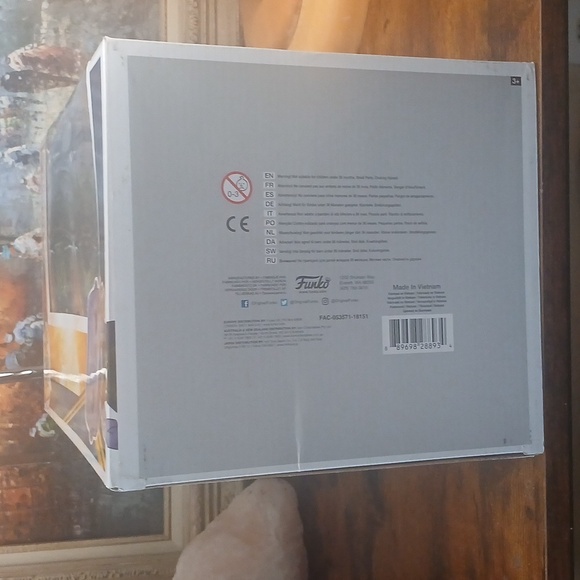 HUGE BOX X LARGE SIZE Funko Pop Thanos with Infinity Gauntle - Picture 8 of 8